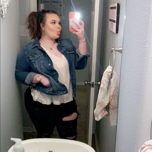 Meet your Posher, Savannah